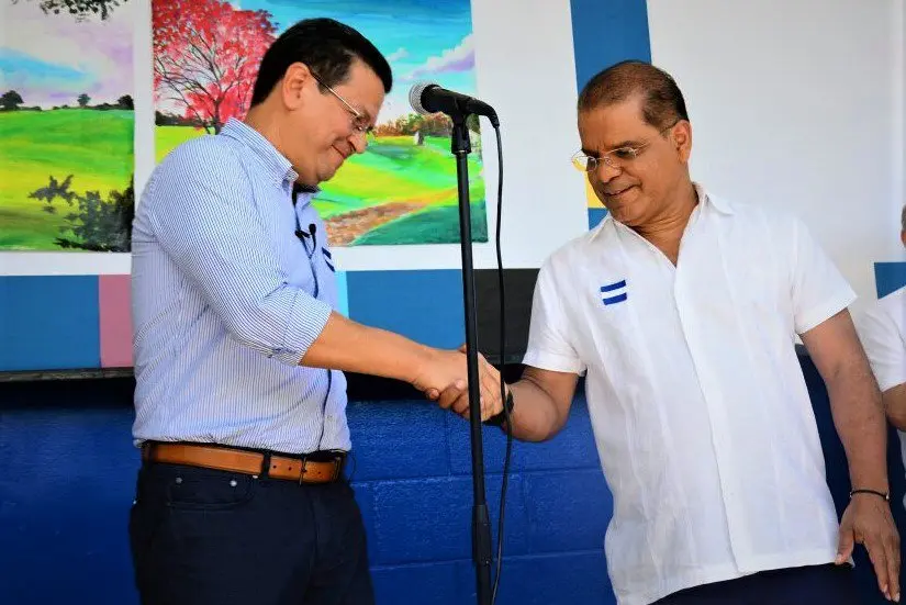 Hugo Mart&iacute;nez y Oscar Ortiz