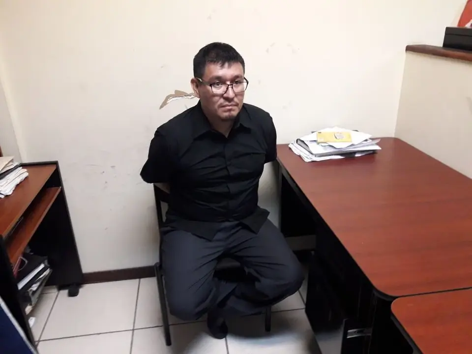 WhatsApp Image 2018-04-23 at 11.27.34 PM