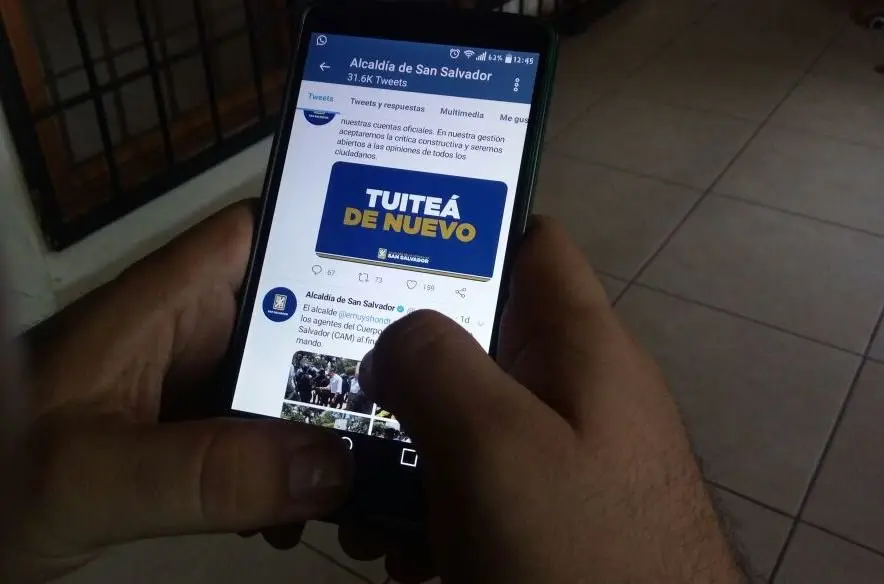 tuitear alcald&igrave;a