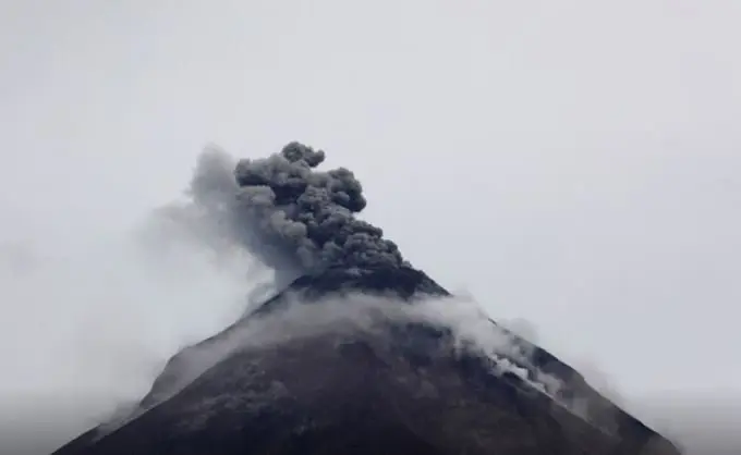 Volc&aacute;n de Fuego