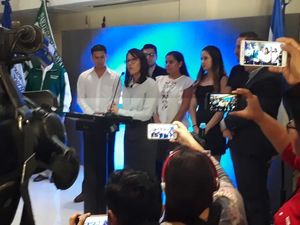 Carmen A&iacute;da Lazo en su inscripci&oacute;n al PCN.