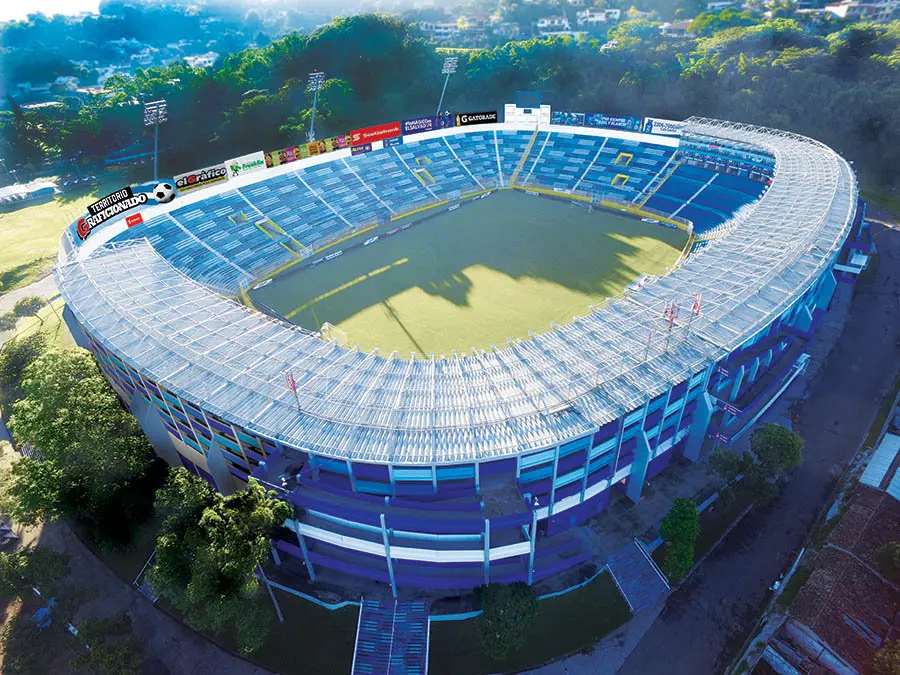 Estadio Cuscatl&aacute;n