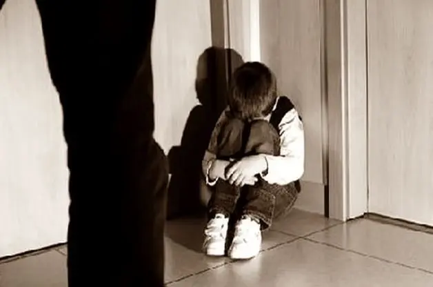 Violaci&oacute;n abuso infantil