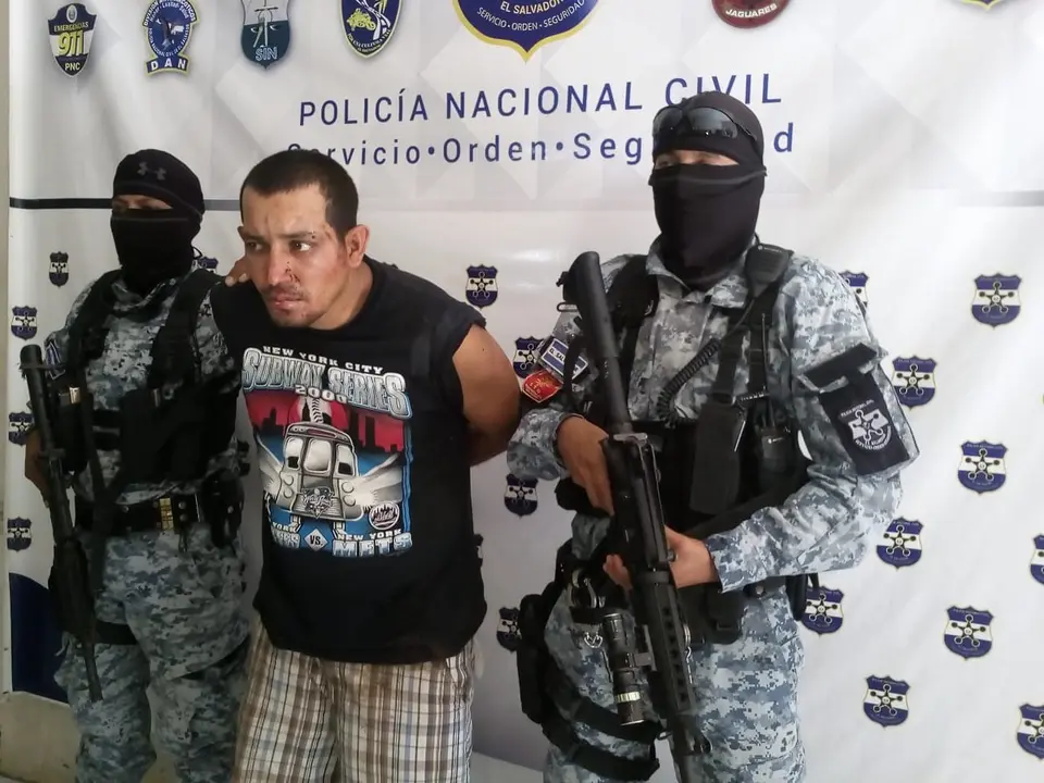 Fotograf&iacute;a tomada del Twitter de la PNC