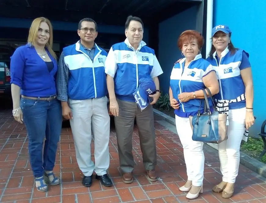 Lory y Manuel Rodr&iacute;guez