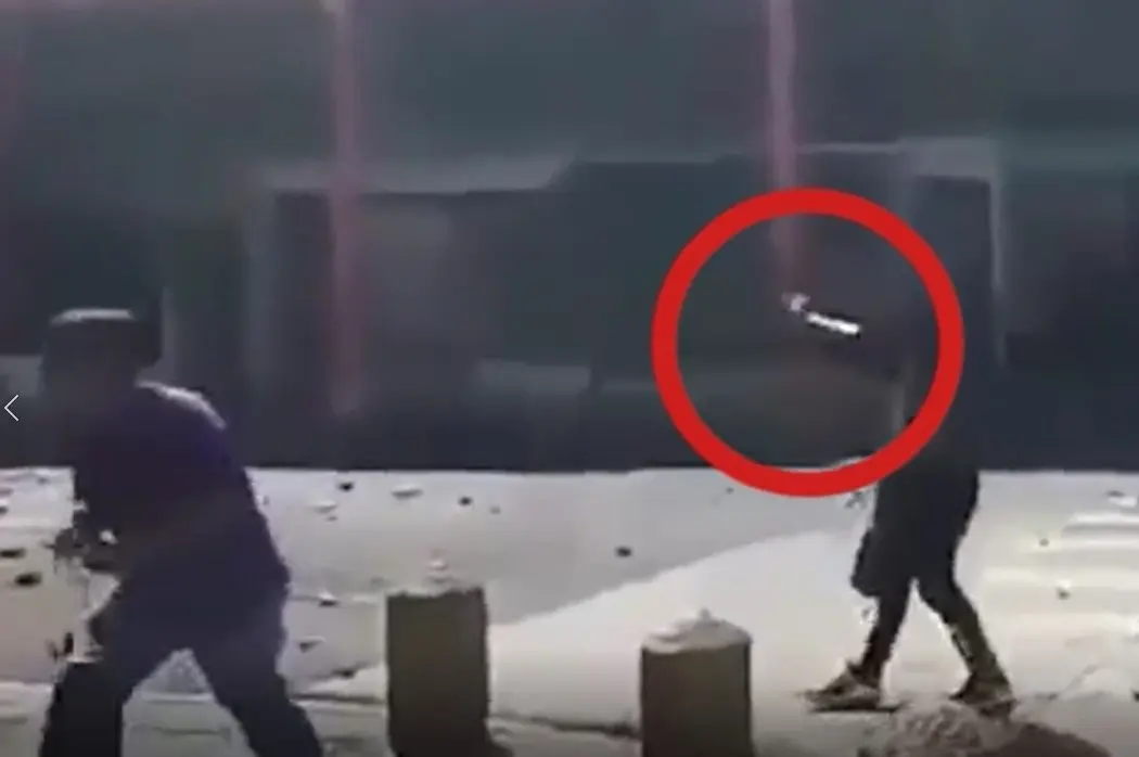 Sujeto que estar&iacute;a armado en Santa Tecla