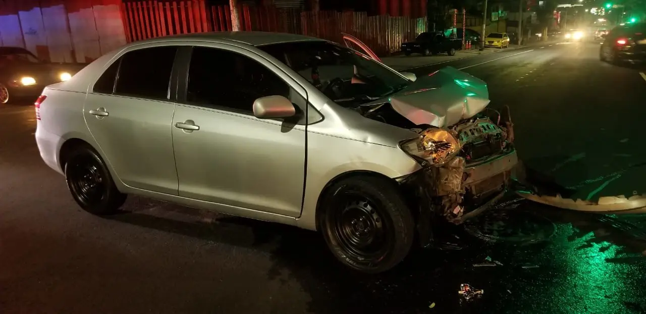 Conductor de UBER ebrio