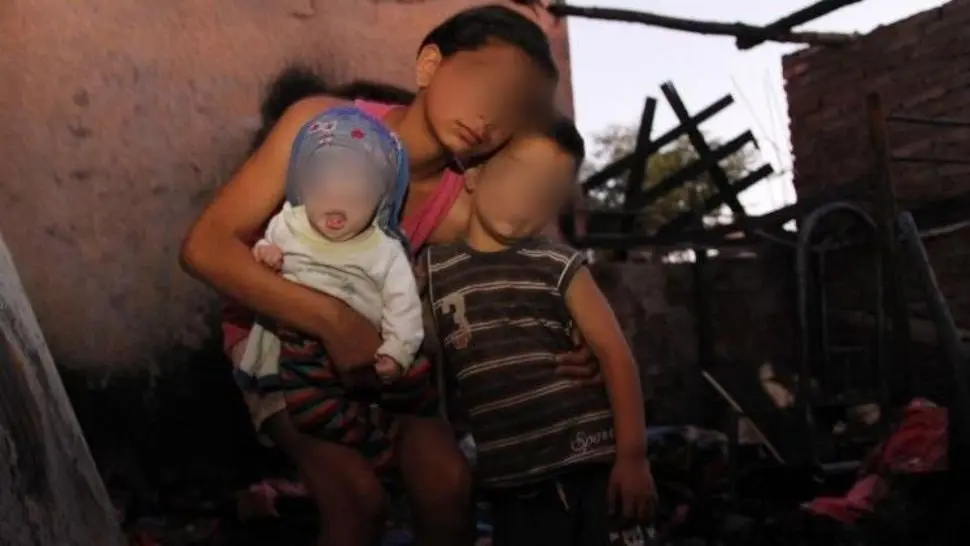 ni&ntilde;a rescato a sus hermanos