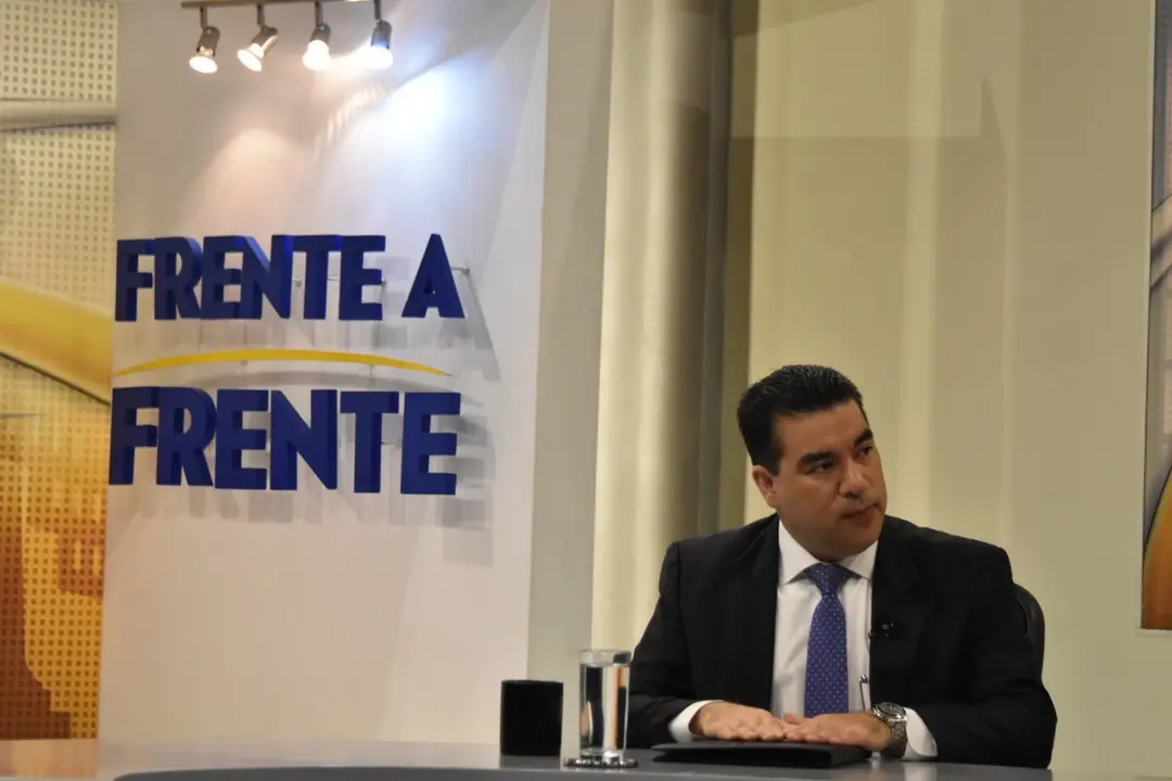 Ra&uacute;l Melara en Frente a Frente