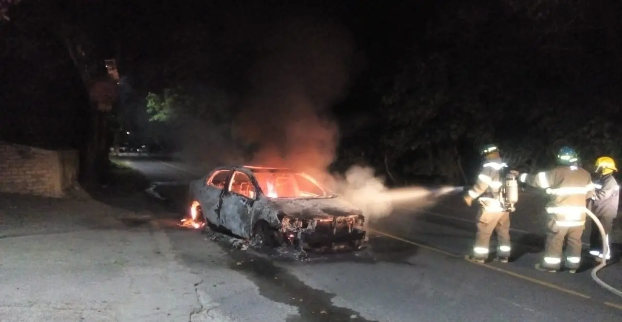 Bomberos veh&iacute;culo 4