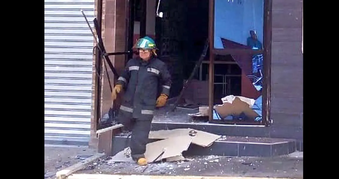 Estalla tambos de gas en pupuser&iacute;a de San Francisco Gotera 4