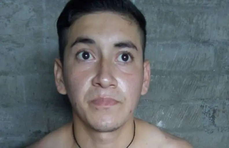 Viol&oacute; a su mujer