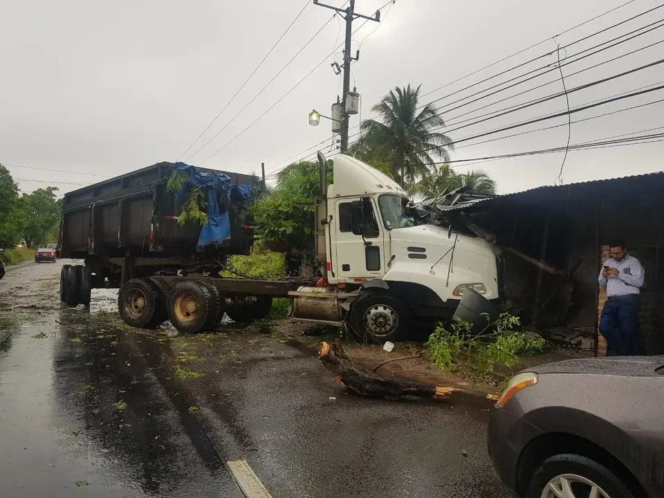 Accidente en San Juan Opico