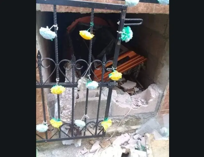 Tumba en La Uni&oacute;n