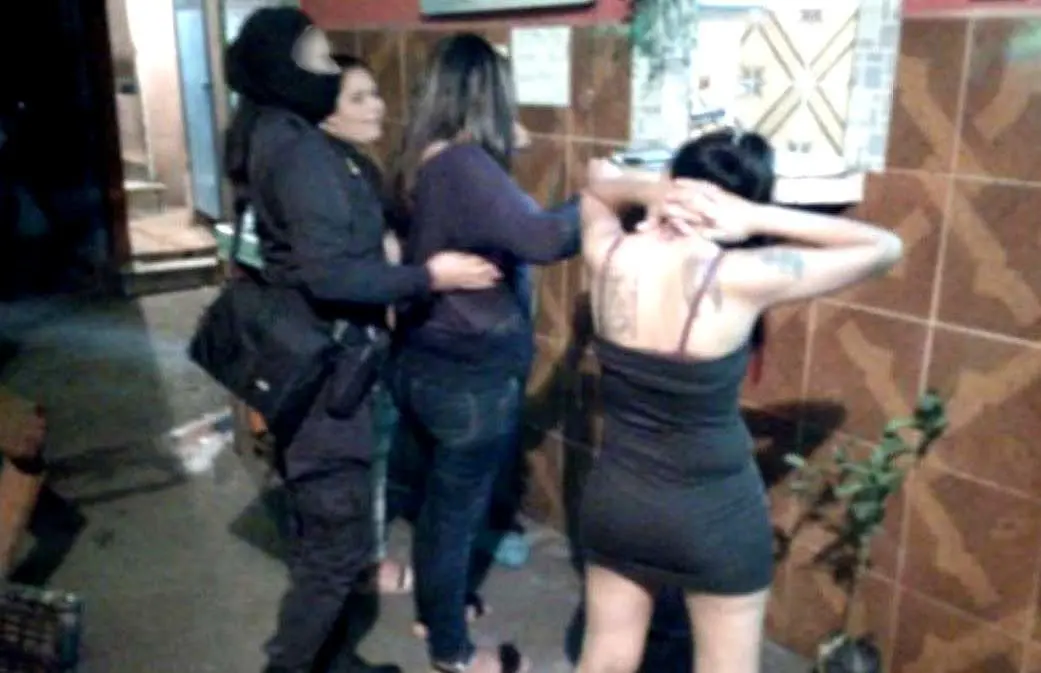 Registros en prost&iacute;bulos de San Salvador 4