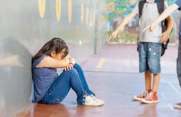 Ni&ntilde;a sufre de Bullying