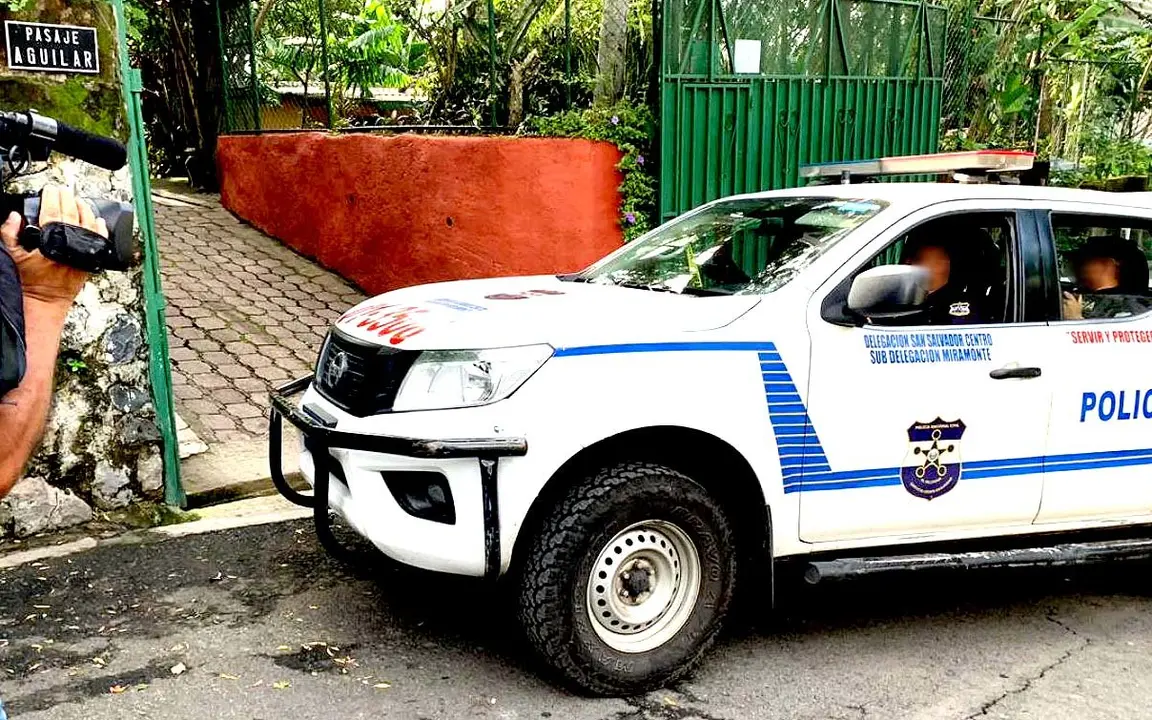 Asesinato del agente Merlos en colonia Escal&oacute;n