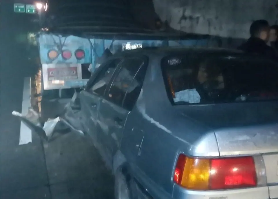 Choque en bulevar Monse&ntilde;or Romero