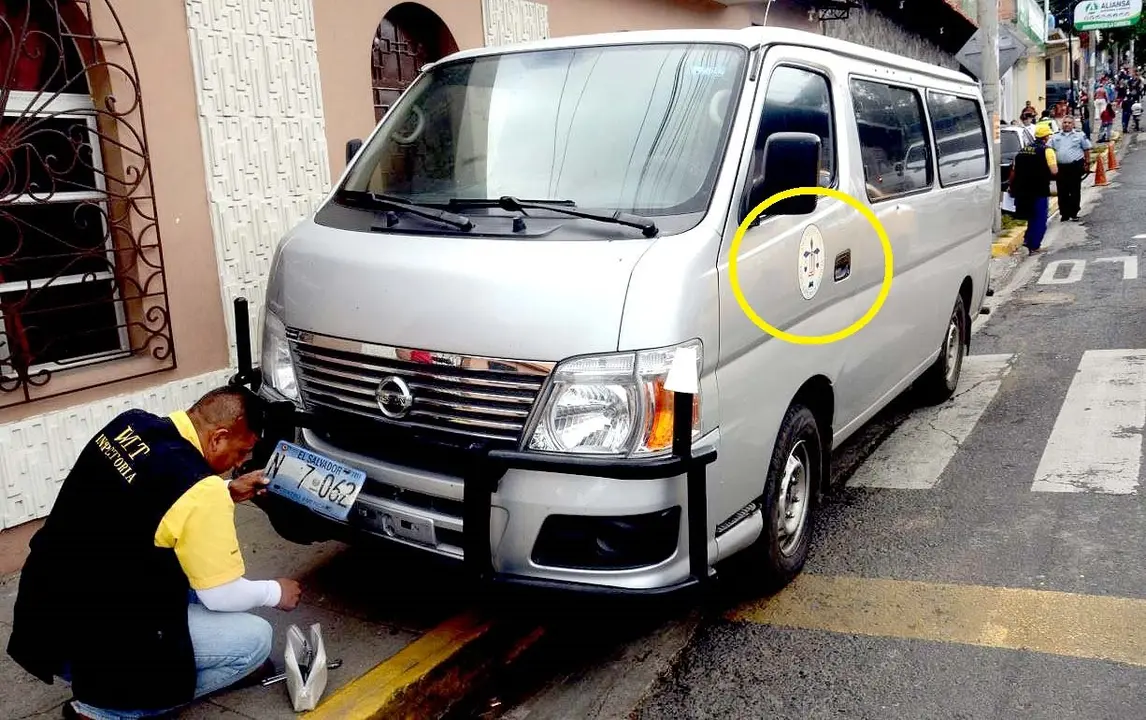 Decomisan placas a veh&iacute;culo de la CSJ y Loter&iacute;a Nacional de Beneficiencia 1