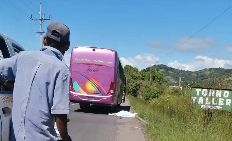 Ni&ntilde;a en Santa Ana