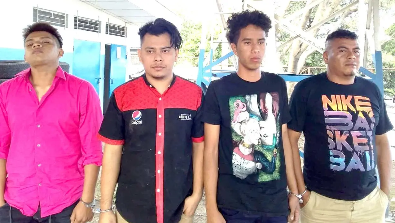 Detienen a cuatro por asaltos en zonas de centros comerciales de Lourdes Col&oacute;n