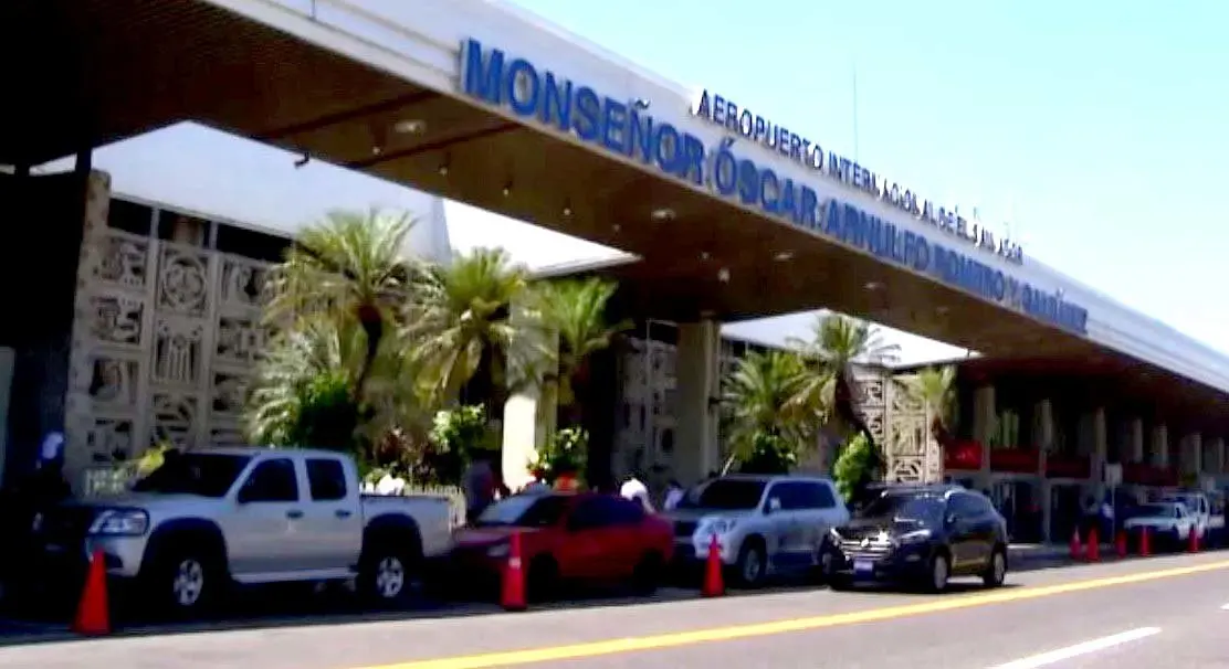 Aeropuerto Monse&ntilde;or Romero