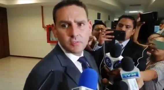 Muyshondt contra Velado