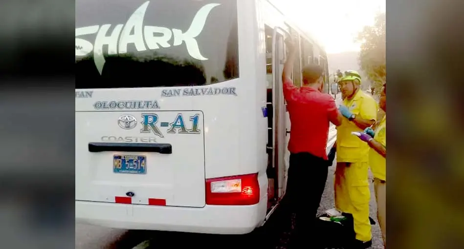 Asalto en microb&uacute;s de la ruta A-1 4