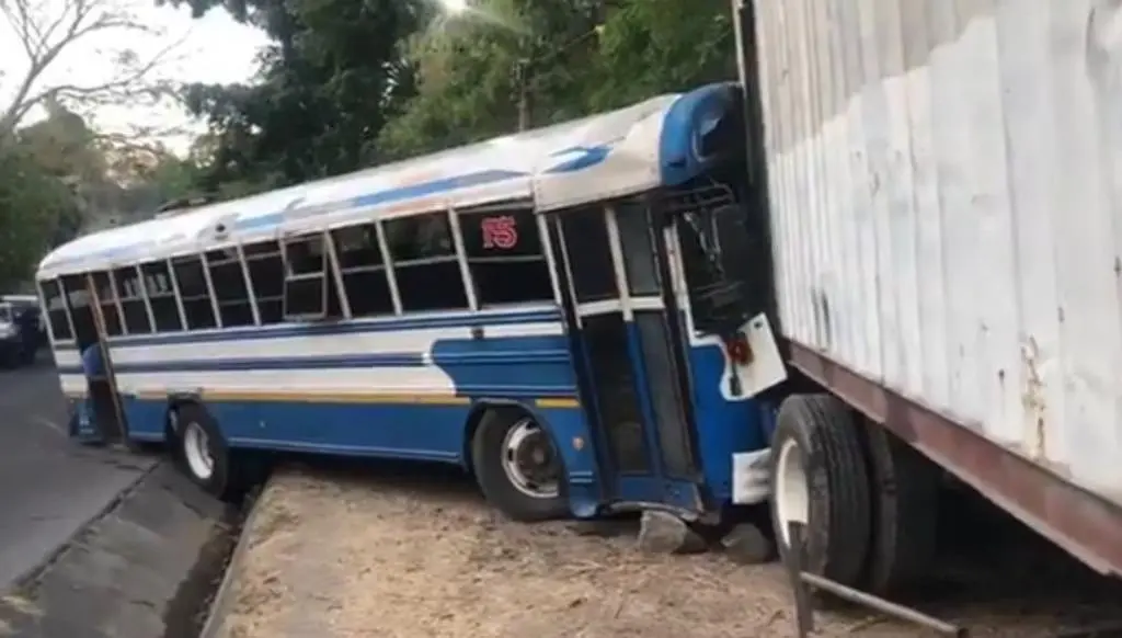 Busero contra contenedor