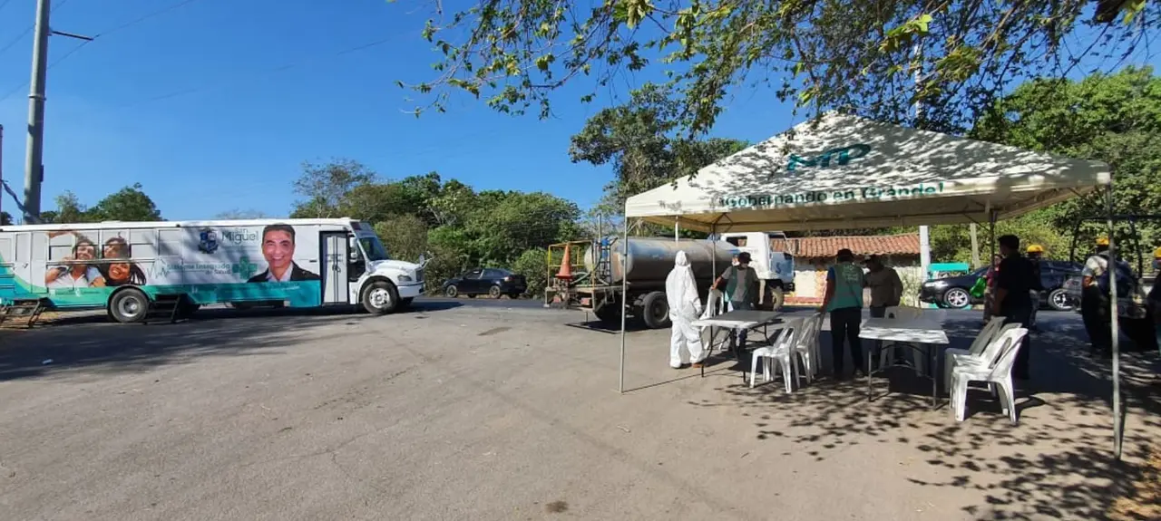 Entrada a San Miguel