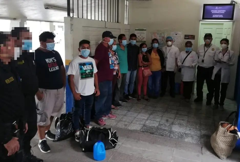 Salvadore&ntilde;os punto cuego Chalate