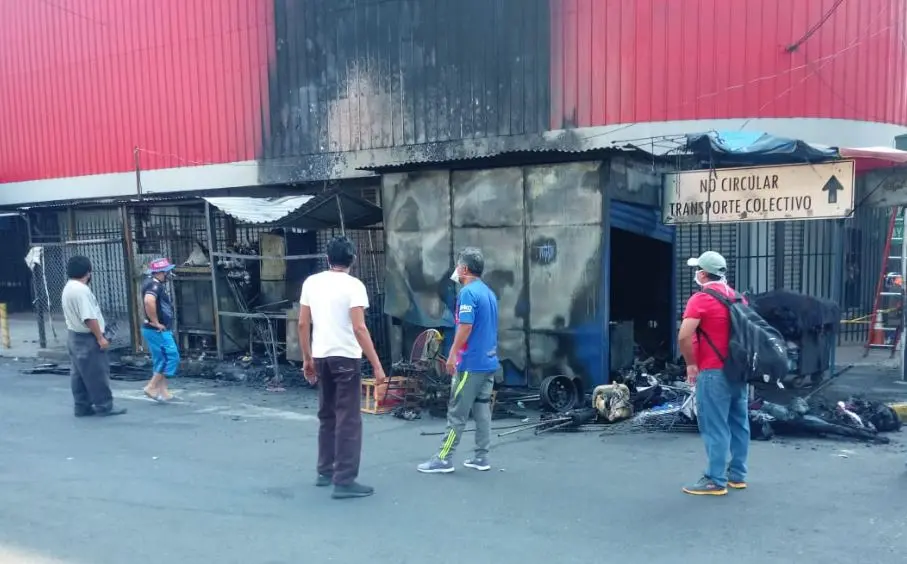 Incendio en la Ruben Dar&iacute;o