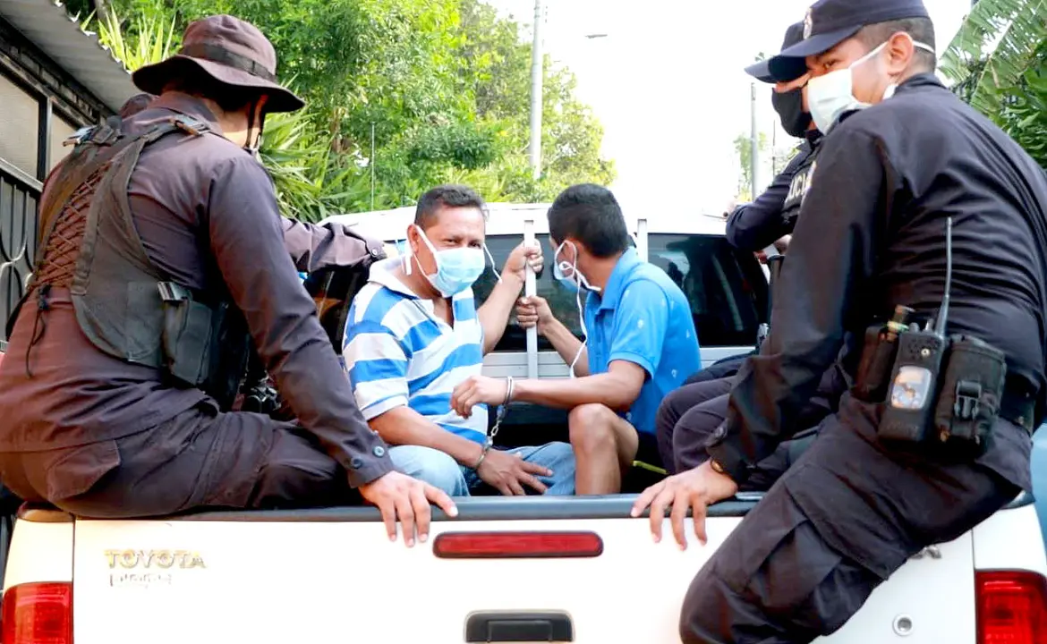Capturados por limitar circulaci&oacute;n a enfermeras del hospital Salda&ntilde;a 1