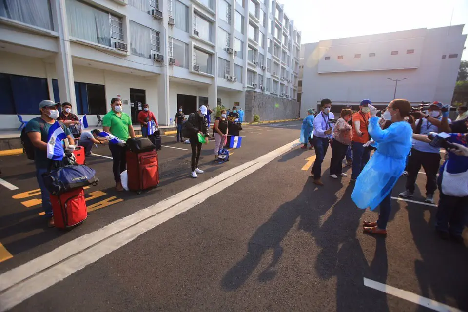 Salvadore&ntilde;os repatriados