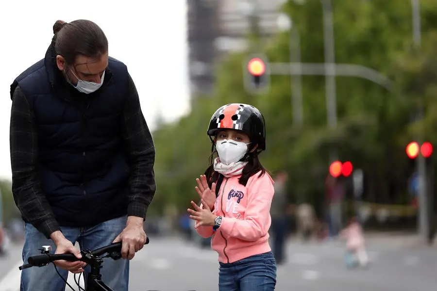 Estos son los NUEVOS S&Iacute;NTOMAS del COVID-19 seg&uacute;n la OMS