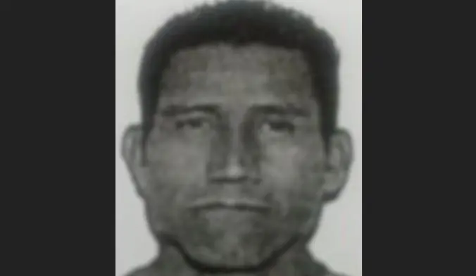 Por tocar a adolescente