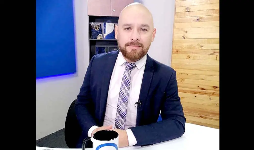 Doctor Francisco Erazo Cadena foto tomada de Televisi&oacute;n Legislativa 2