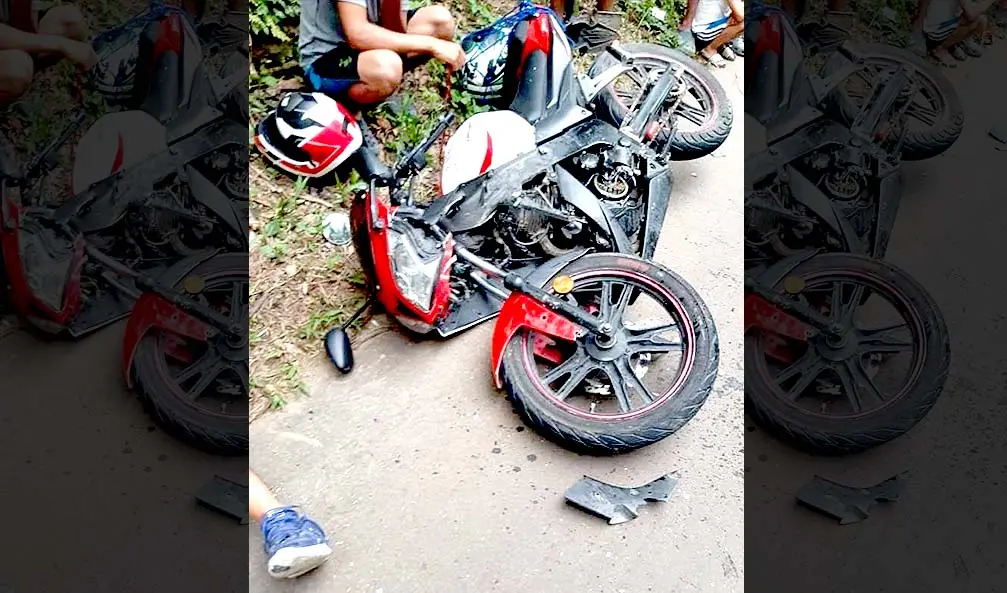 Motociclista accidentado en San Jos&eacute; Guayabal Foto tomada de Motociclistas de El Salvador 2