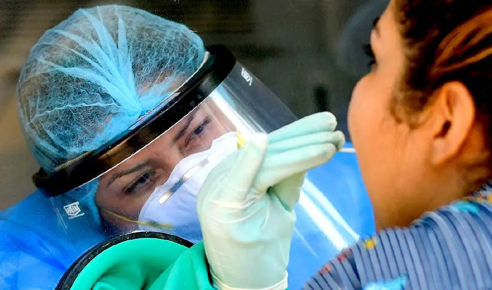 Realizan pruebas de Covid19 en el Puerto de La Libertad Foto tomada de la Secretar&iacute;a de Prensa de la Presidencia 1