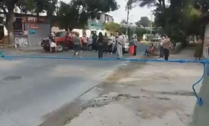 Pobladores de la Santa Luc&iacute;a