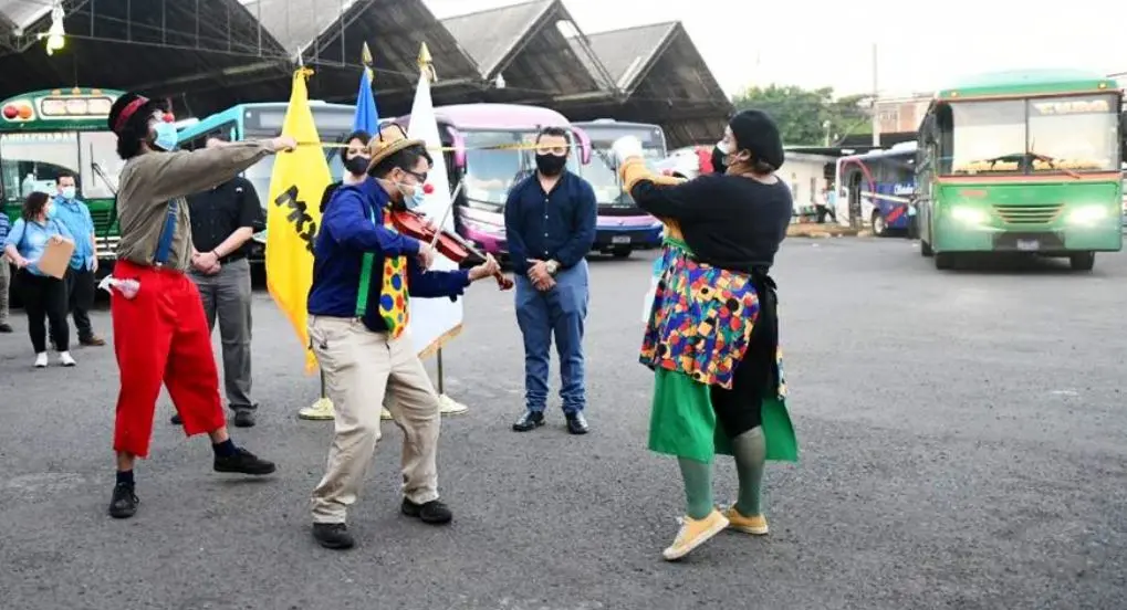 Artistas en acci&oacute;n