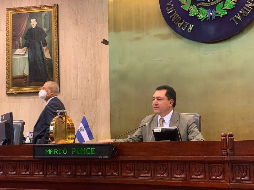 Mario Ponce sesi&oacute;n plenaria