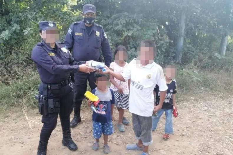 Polic&iacute;as del 911