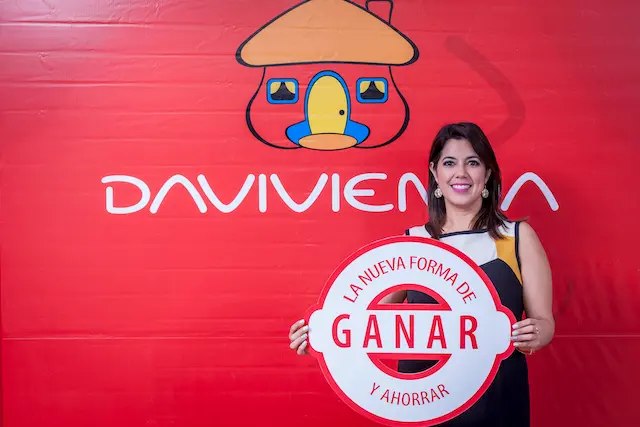 Segunda Premiaci&oacute;n Dabuenavida en la Agencia Metrocentro, en San Salvador, el 18 de enero de 2017Foto Davivienda/Salvador MELENDEZ