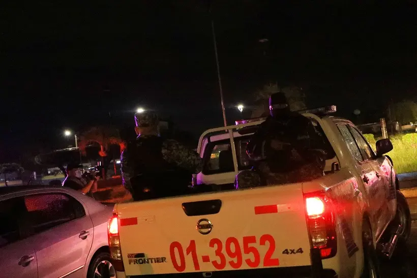 polic&iacute;as patrulla