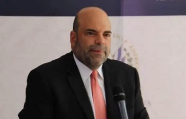 Eduardo C&aacute;lix