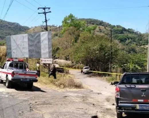 Cad&aacute;ver en Guazapa