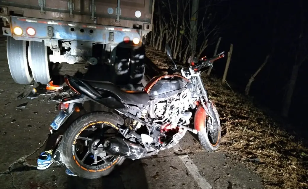 Polic&iacute;a en Metap&aacute;n