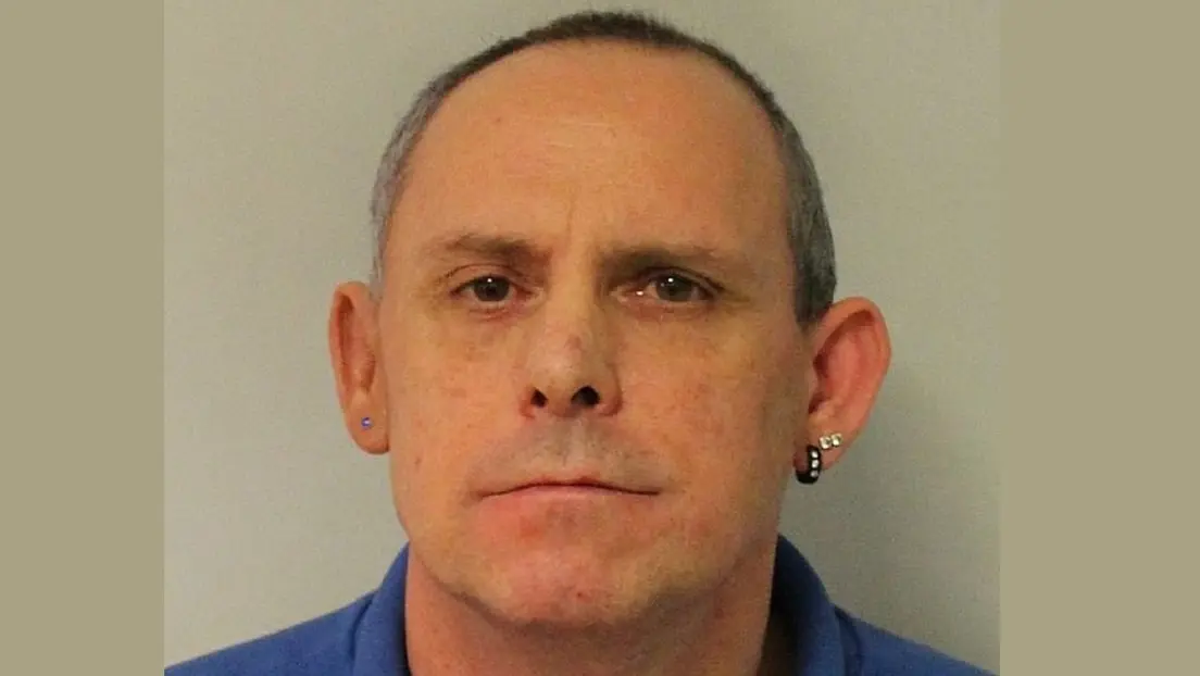 Empleado de hospital en Inglaterra