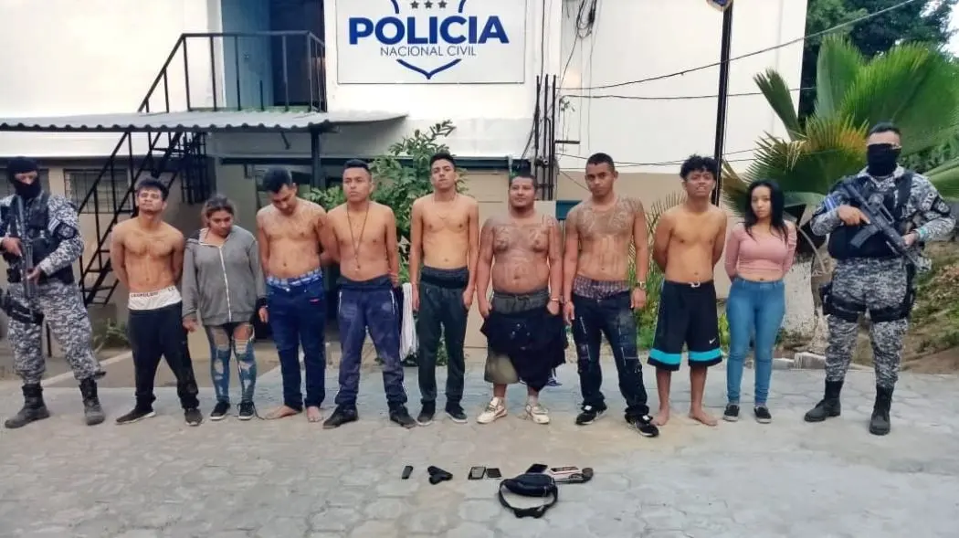 Nueve detenidos en C. Delgado